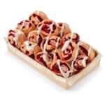 Рулетики с брусникой, 16 шт